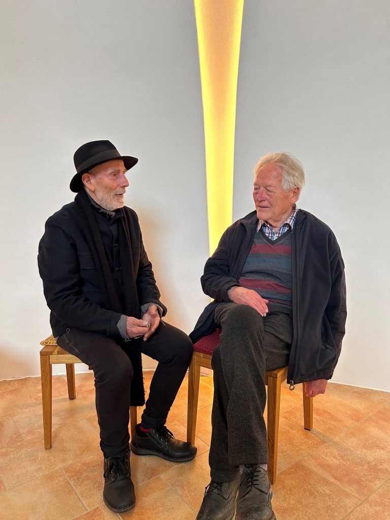 Der Eitorfer Künstler Giovanni Vetere im Elisabeth Hospiz