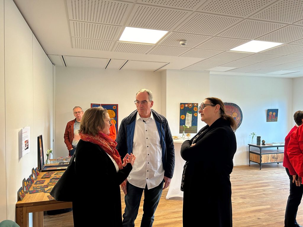 Der Eitorfer Künstler Giovanni Vetere im Elisabeth-Hospiz